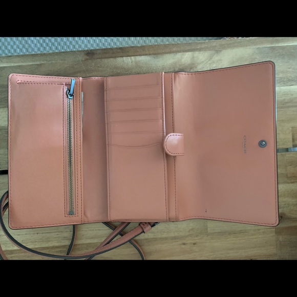 Coach cross body wallet - Picture 2 of 2
